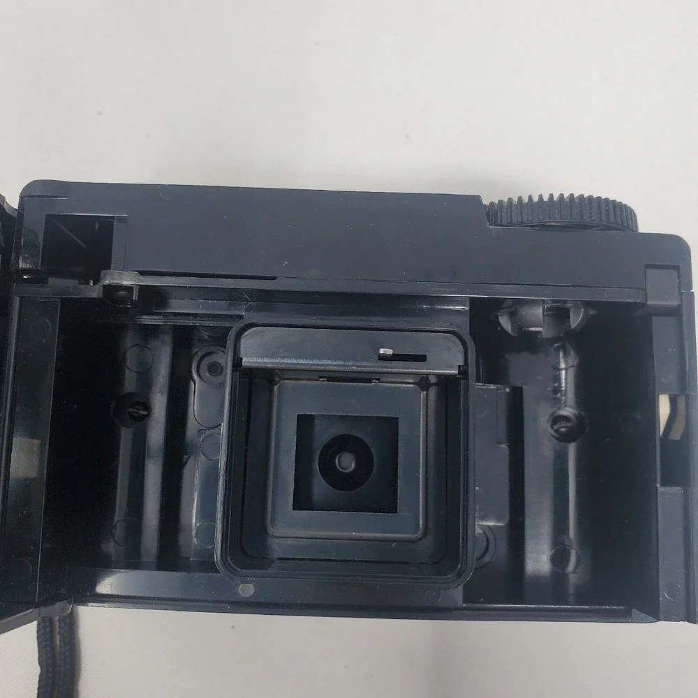 Vintage Magimatic X50 126 Film Camera Vintage‎ Instant Load Magicube Case Retro